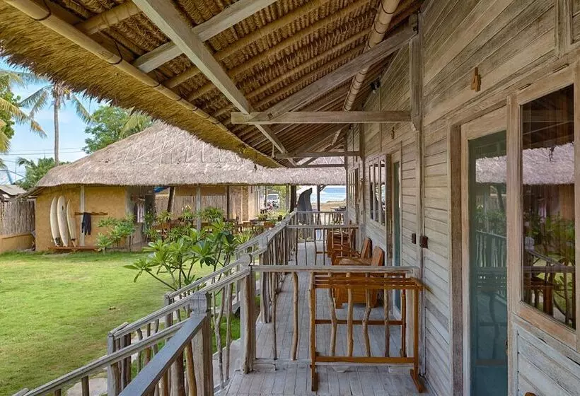 پانسیون Planet Nomadas Resort