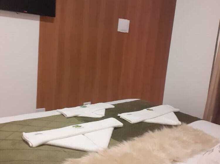 Pension (Hôtel basse catégorie) Pousada Vitória