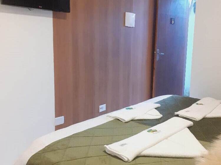 Pension (Hôtel basse catégorie) Pousada Vitória