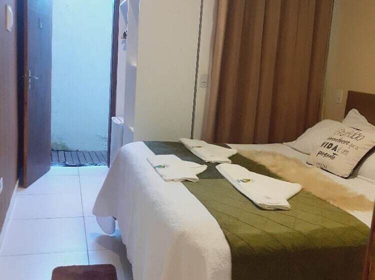 Pension (Hôtel basse catégorie) Pousada Vitória