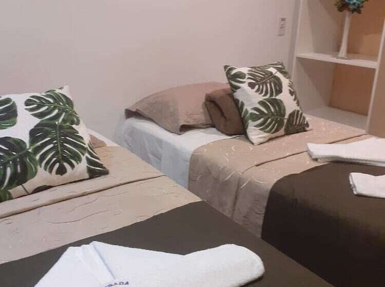 Pension (Hôtel basse catégorie) Pousada Vitória