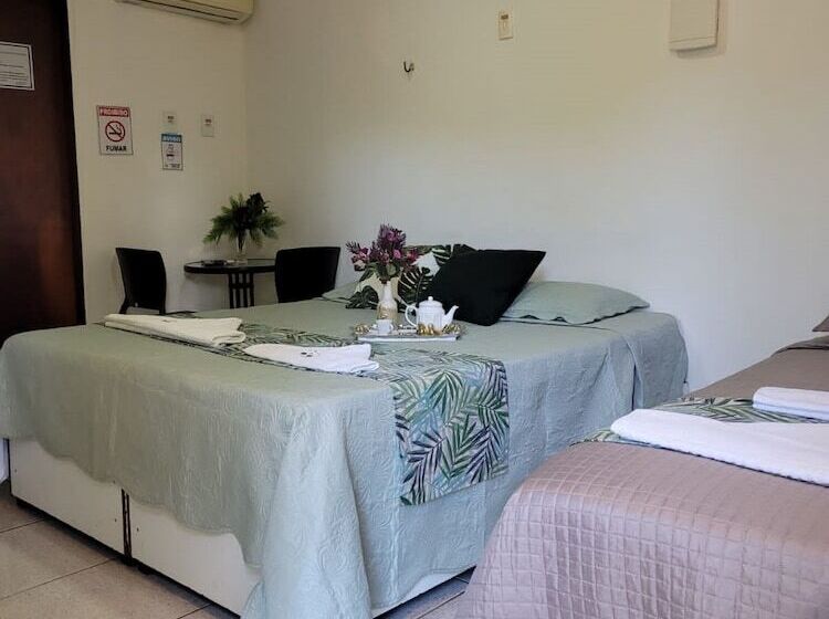 Pension (Hôtel basse catégorie) Pousada Vitória