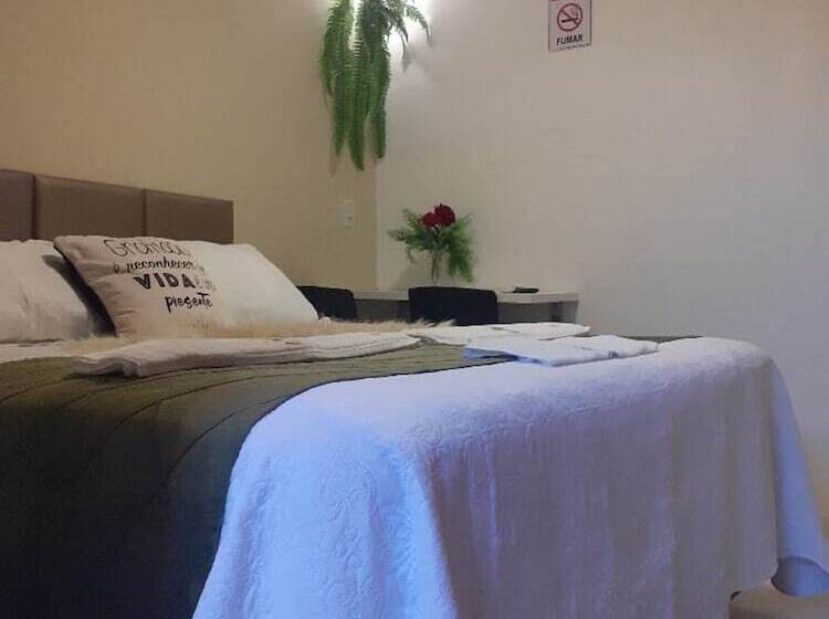 Pension (Hôtel basse catégorie) Pousada Vitória