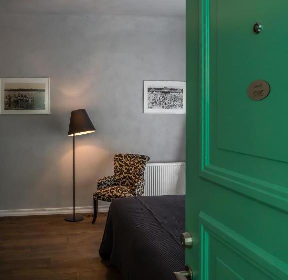 Studio28 Boutique Rooms