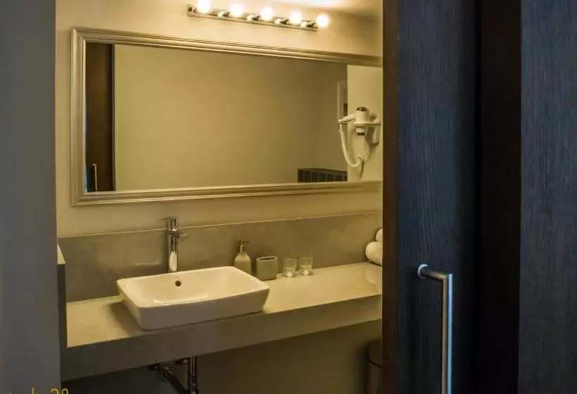 Studio28 Boutique Rooms