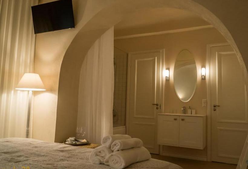 Studio28 Boutique Rooms