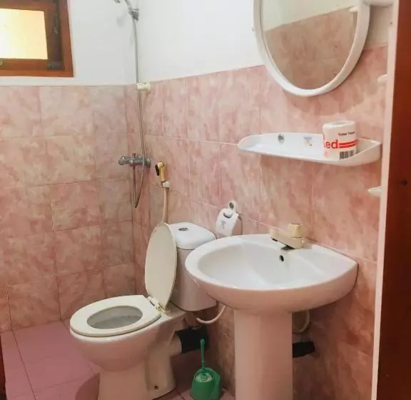 ユースホステル Dilena Beach Inn