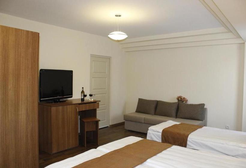 پانسیون 5th Floor Guest House Yerevan