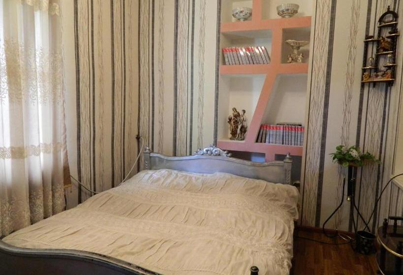 پانسیون Guest House Gidi