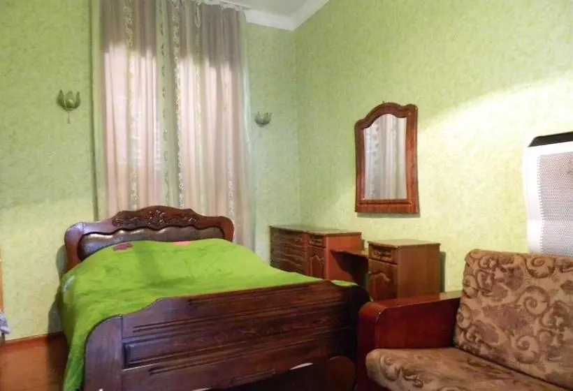 پانسیون Guest House Gidi