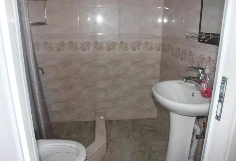 پانسیون Guest House Gidi
