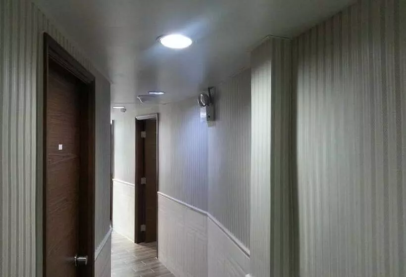 پانسیون K&b Hostel