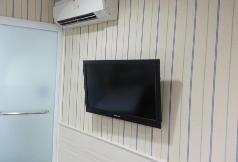 پانسیون K&b Hostel