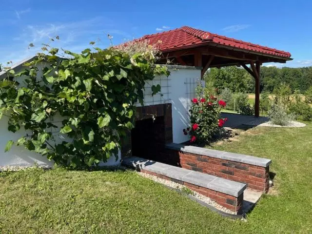 Majatalo Penzion Bez Modrého Páva