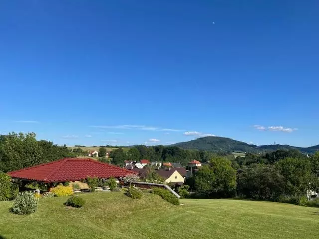 Majatalo Penzion Bez Modrého Páva