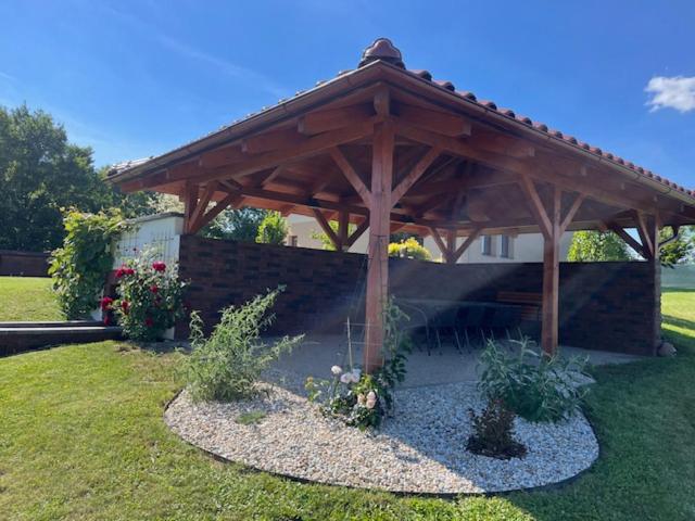 Panzió Penzion Bez Modrého Páva