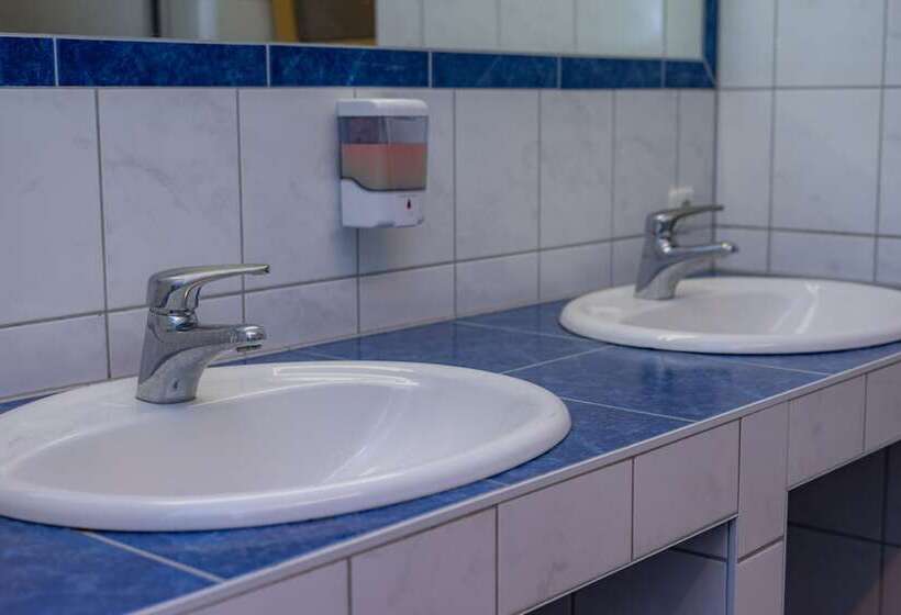 هاستل Rafting Alm