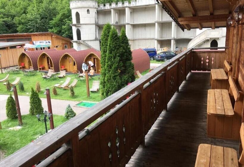 هاستل Rafting Alm