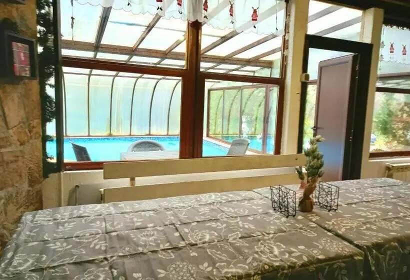 ペンション Guest House Elora