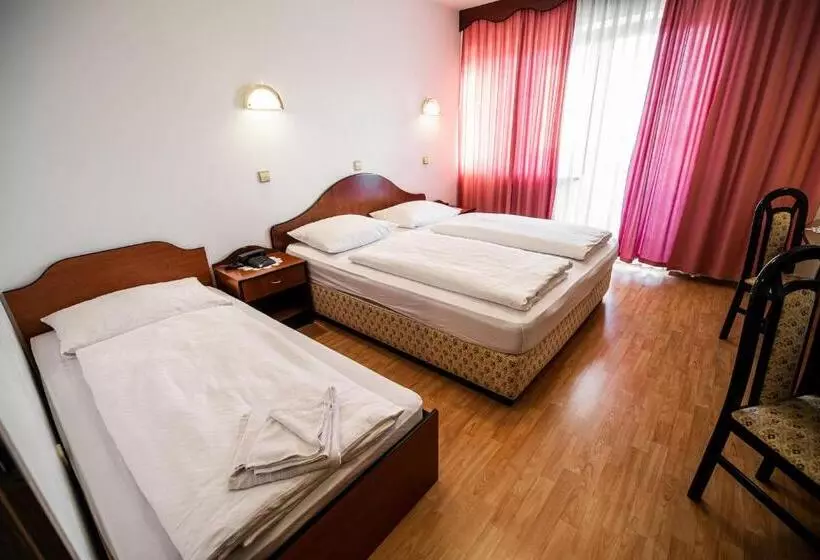 پانسیون Guesthouse Leski Dvor