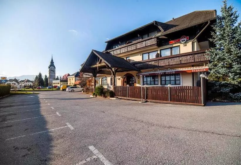 پانسیون Guesthouse Leski Dvor