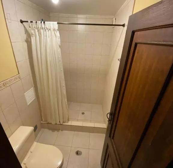 Pensione Latacunga Hostel