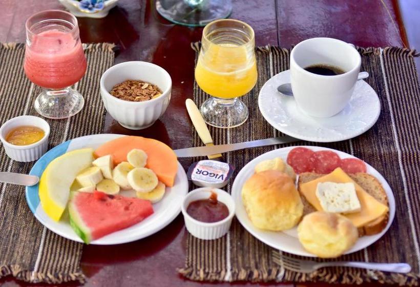 پانسیون Pousada Jardim Das Oliveiras