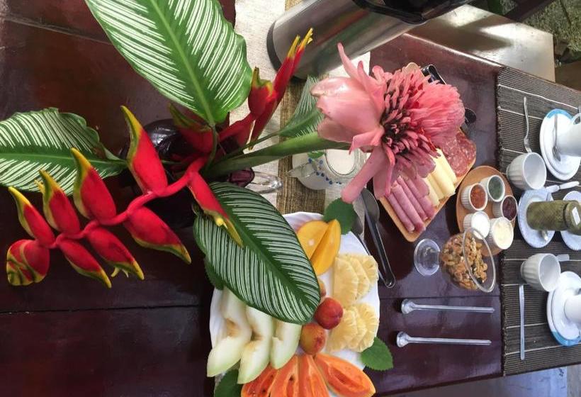 پانسیون Pousada Jardim Das Oliveiras