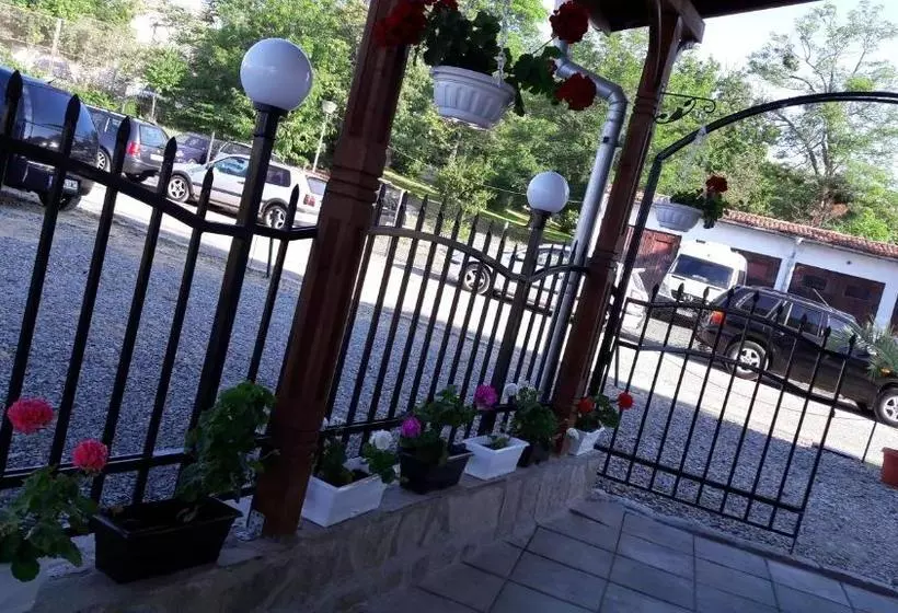 ペンション Stephanovy Guest House