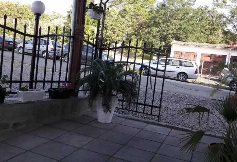 ペンション Stephanovy Guest House