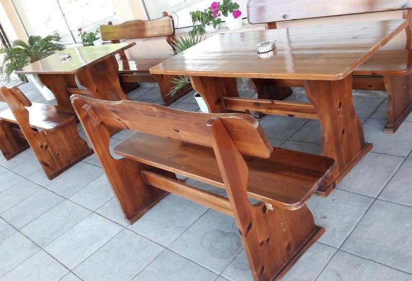 פנסיון Stephanovy Guest House