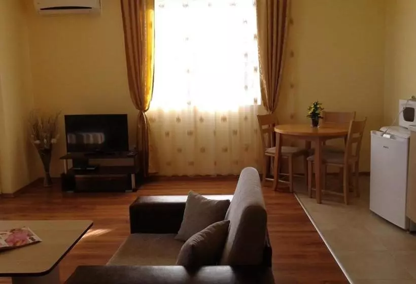 ペンション Stephanovy Guest House