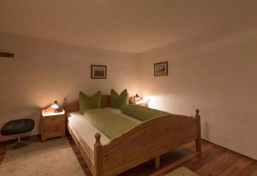 هاستل Gasthof Zur Traube