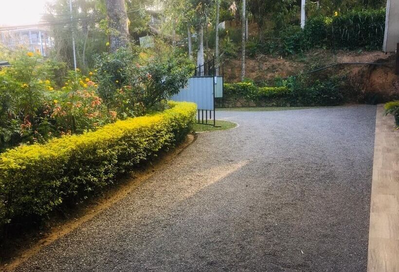 بنسيون 59b Rest Inn Ella