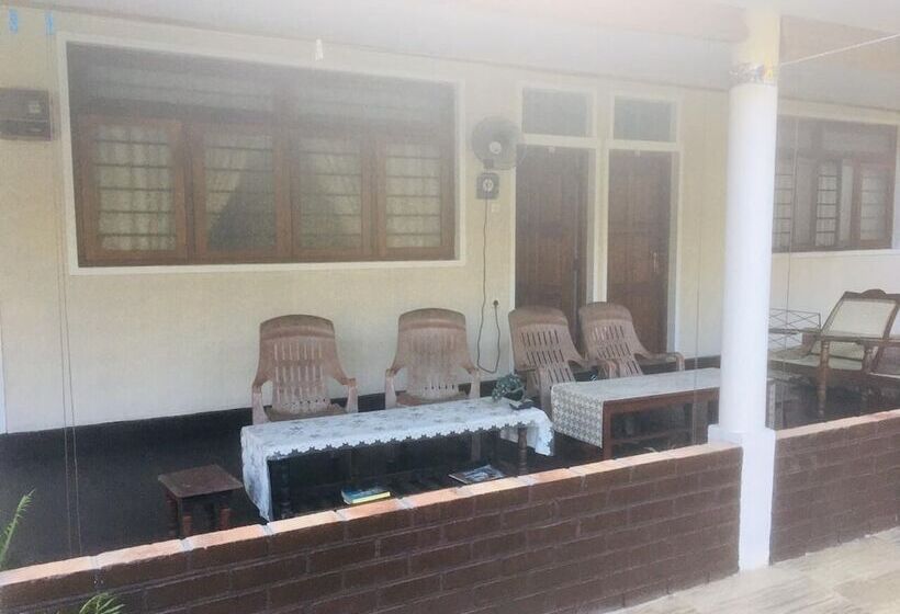 بنسيون 59b Rest Inn Ella