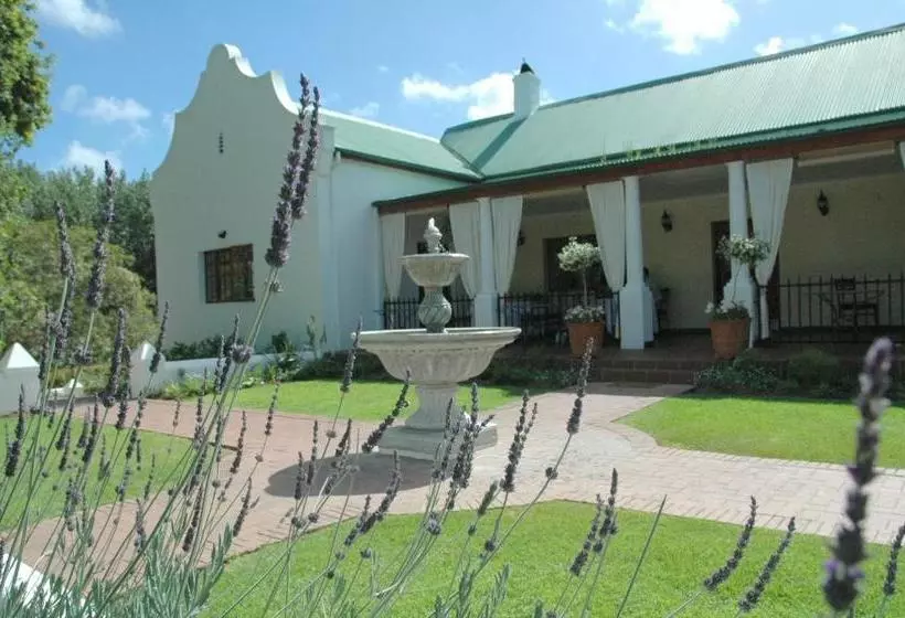 Majatalo D Aria Guest Cottages