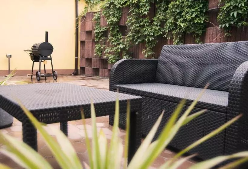 ペンション Guesthouse Zlatý Hrozen