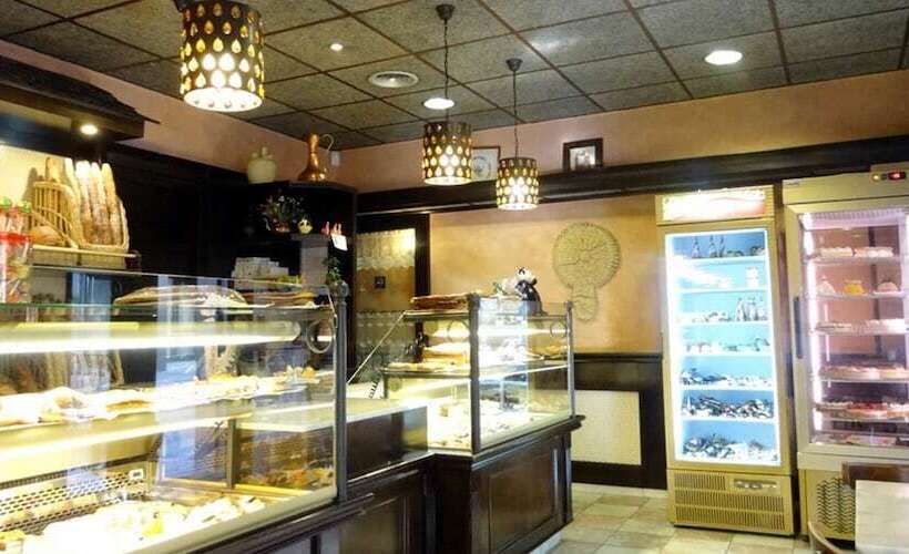 پانسیون Hostal Cal Forner