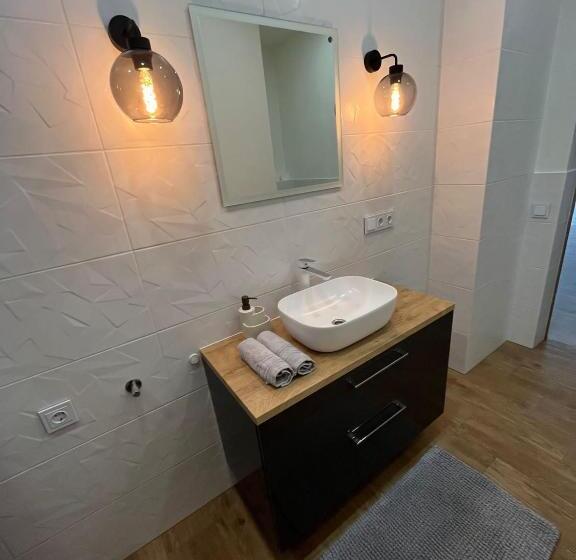 پانسیون Viesu Nams Pupa