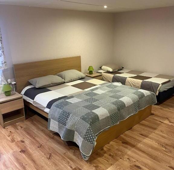 پانسیون Viesu Nams Pupa