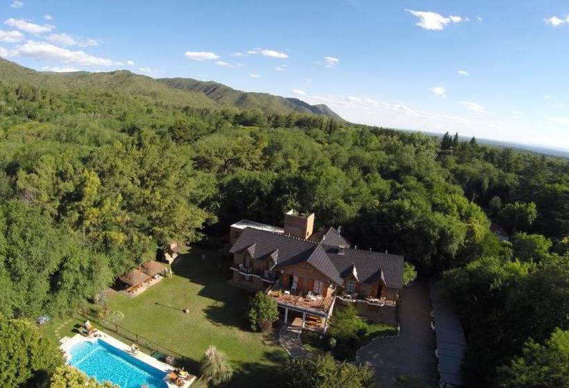 Hostel Posada La Escondida