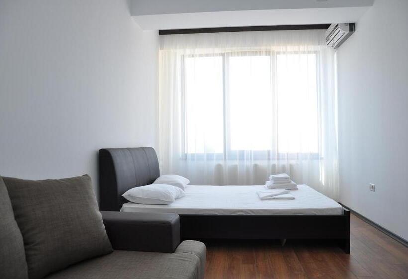 Mamaia Summerland Apartments