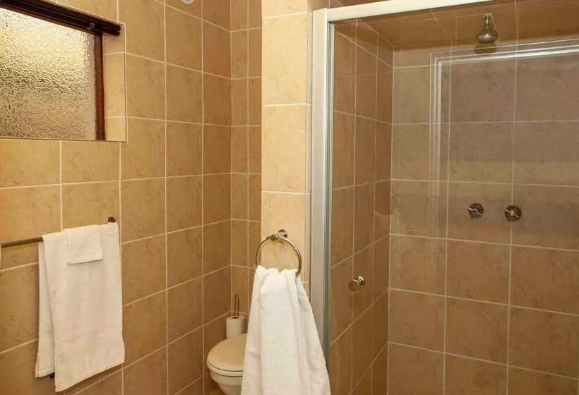 ペンション D Urbanmist Self Catering Guest House