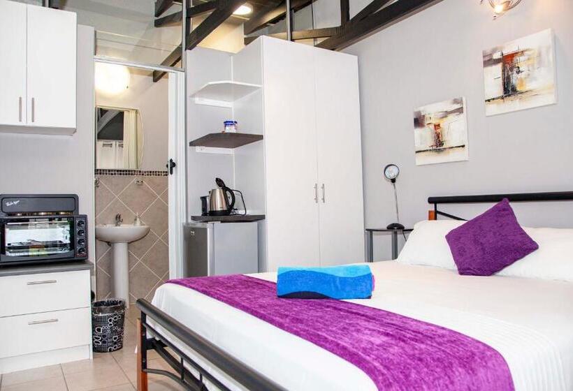 膳宿费 D Urbanmist Self Catering Guest House