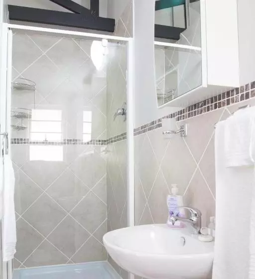 ペンション D Urbanmist Self Catering Guest House
