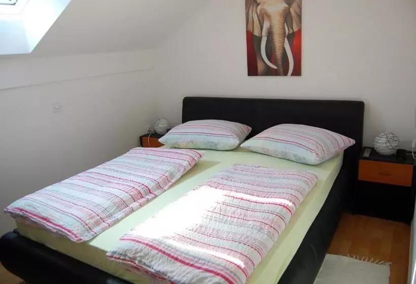 پانسیون Rooms Hiša Divino