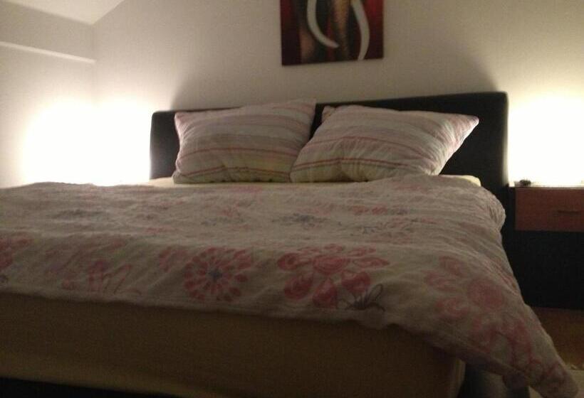 پانسیون Rooms Hiša Divino