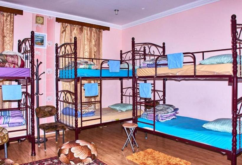 پانسیون California Guest House