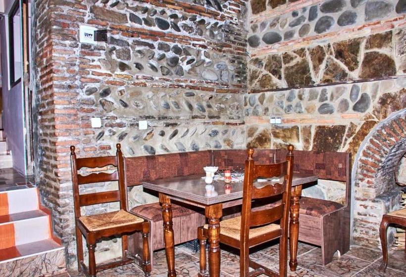 پانسیون California Guest House