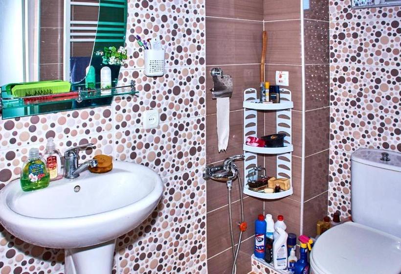 پانسیون California Guest House